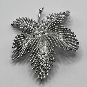Vintage Silver signed Tone Sarah Coventry Jewelry Leaf Brooch Pin 3"
